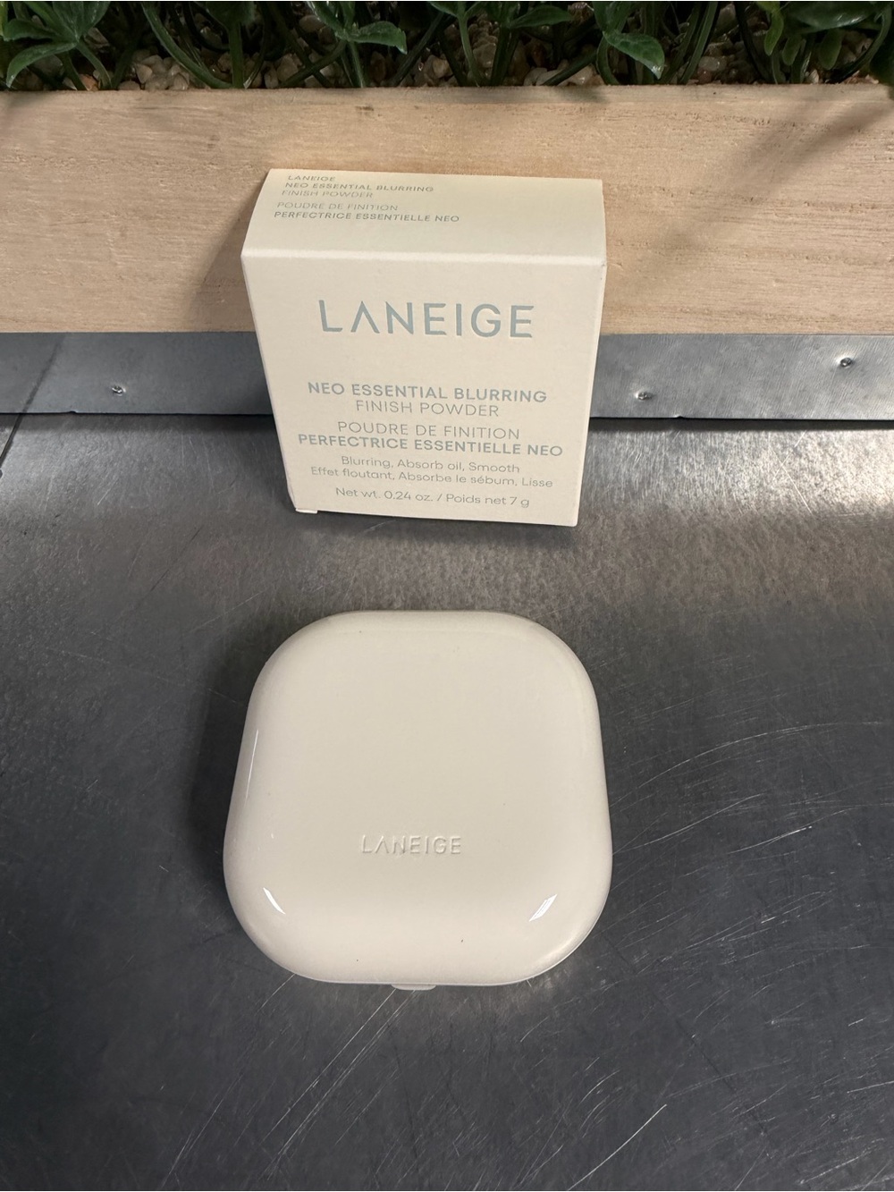 LANEIGE Neo Blurring Powder Compact (NEW!) - Picture 10 of 12